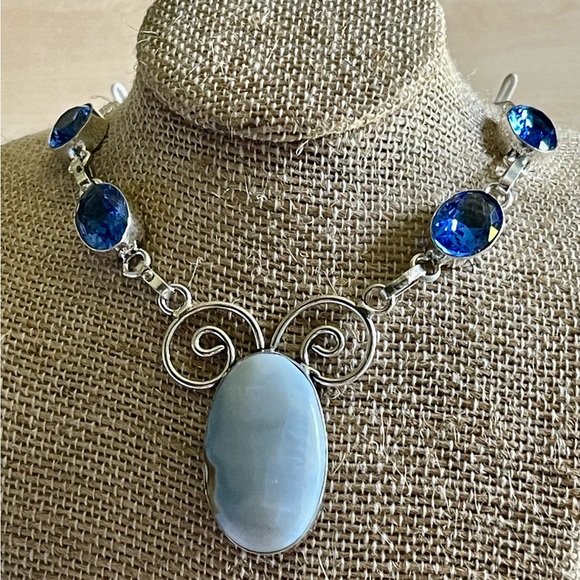 Owyhee Opal Pendant Necklace - Picture 11 of 16